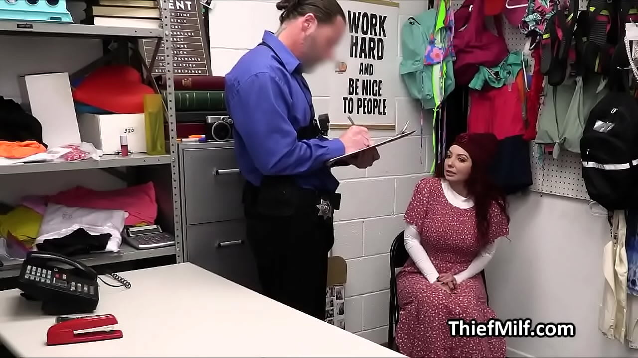 Ginger mature ends up on officers dick