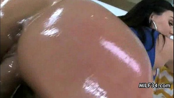 Horny Milf drilled in every hole!