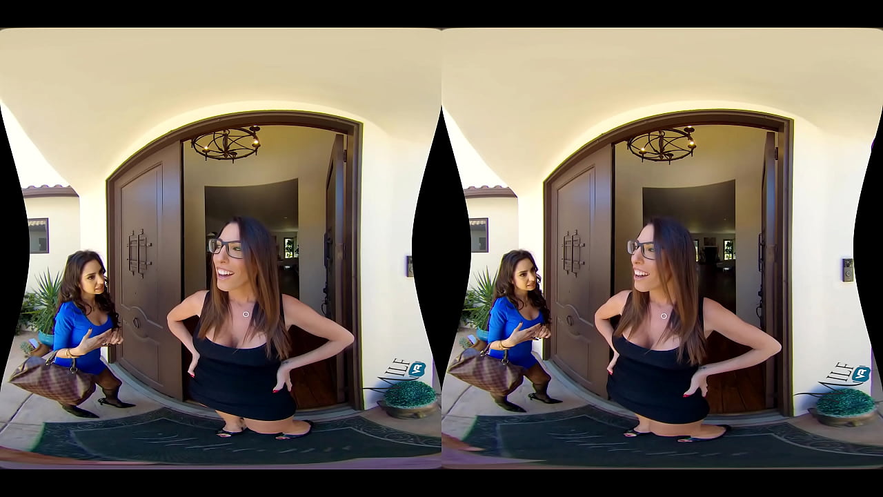 VR Threesome with Trinity St. Clair & Dava Foxx - MilfVR