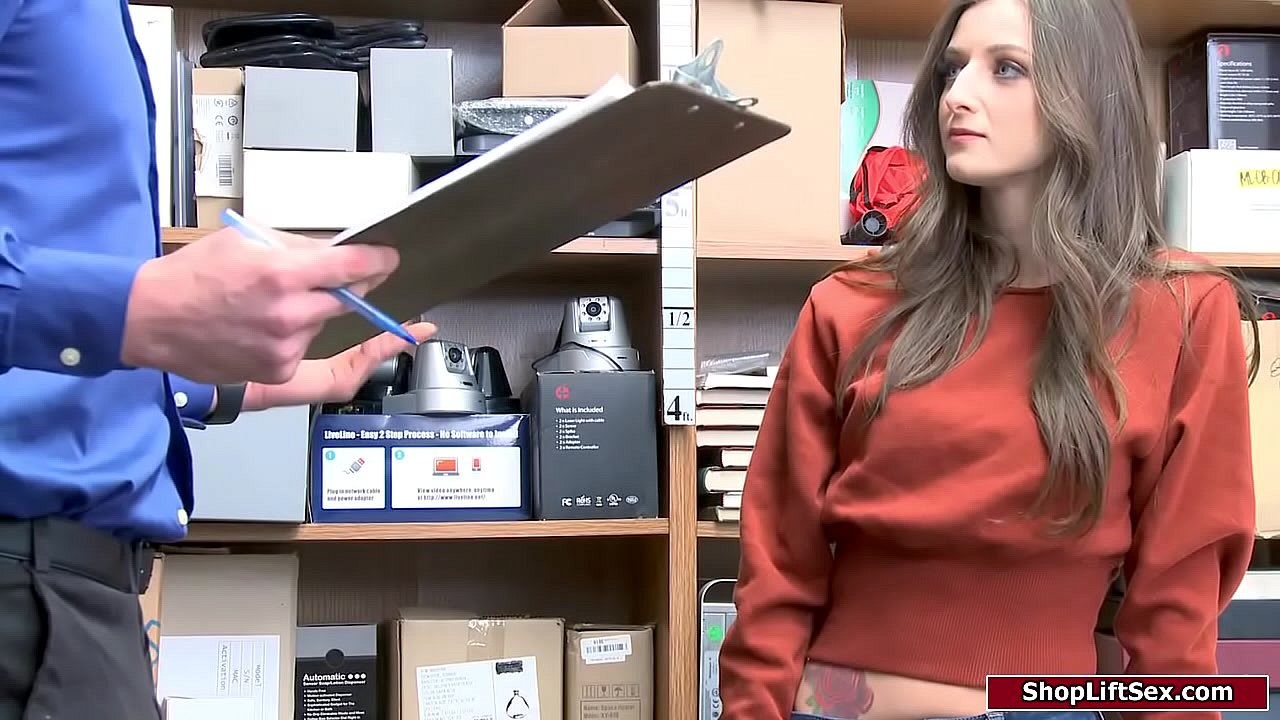 Sexy shoplifter lets herself get fucked by officer to avoid cops