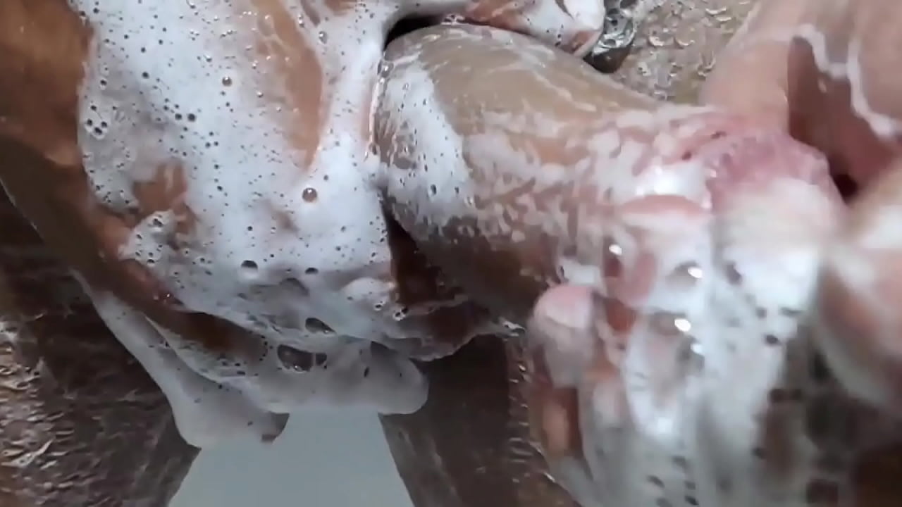 Aquele amigo que oferece o banheiro ap&oacute;s a piscina