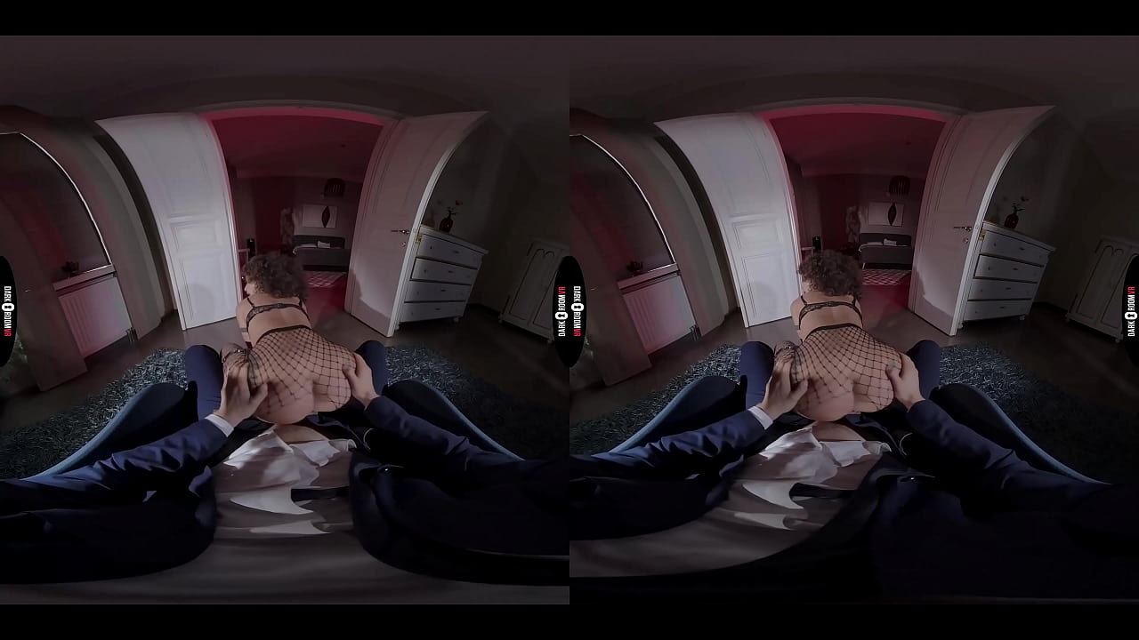 DARK ROOM VR - It Must Be Earned