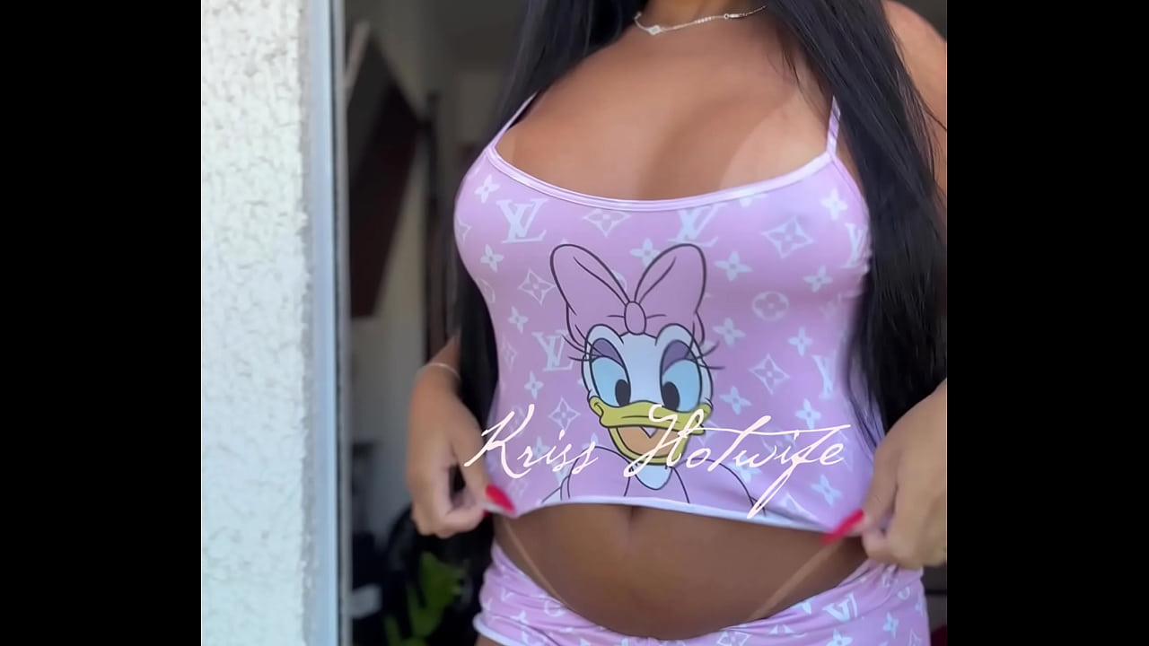 A vizinha peladinha te espera no melhor fan club!