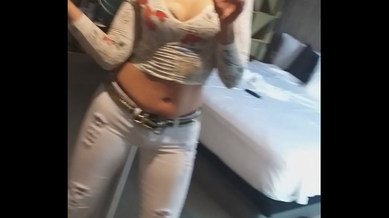 Fantas&iacute;a transexual con un poco de m&uacute;sica