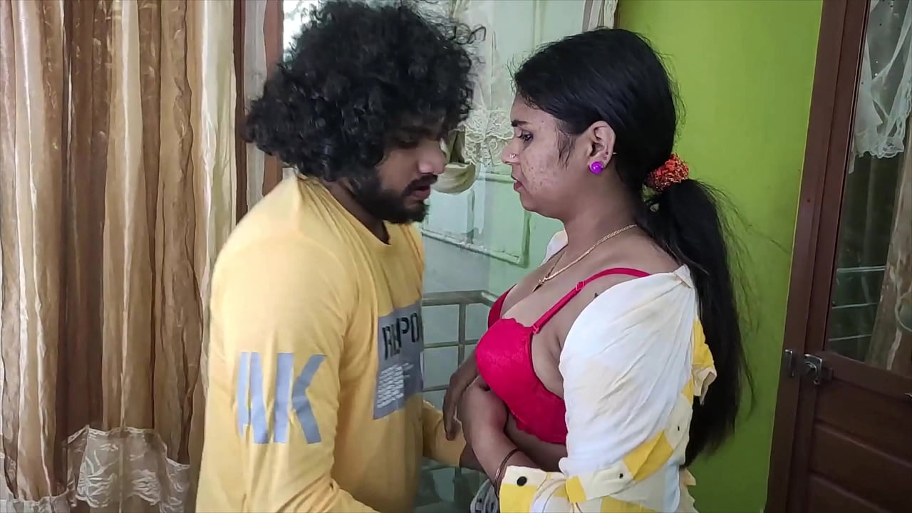 Horny Indian College Girl Comes To Private Room To Enjoy With Her Boyfriend