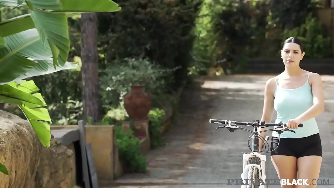 Clear-Eyed Brunette, Kira Queen, takes a chocolate stuffing in her big sweet snatch! Enjoying a hardcore interracial outside, she ends up with a cum load! Full Flick & 1000s More at PrivateBlack.com!