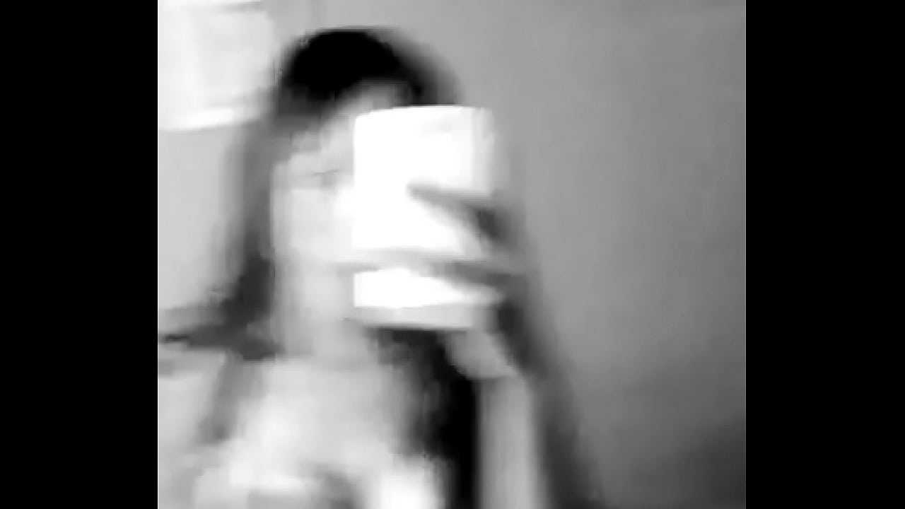 Luciiaaaa baila en la habitacion