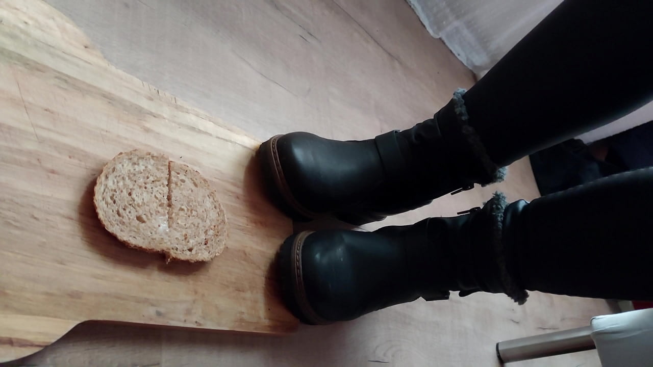 preparing lunch for slave