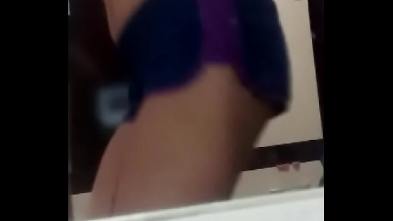 Novinha dan&ccedil;a safada gostosa