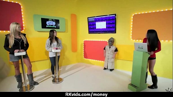 Slutty amateur babe is paid cash from some crazy public sex 18