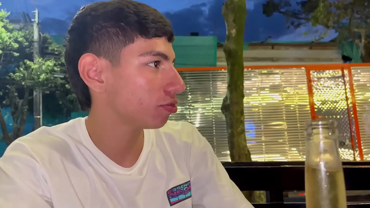 Le doy una cogida hardcore a una chica delgada y timida parte 1- ESTEBAN GAMBOA