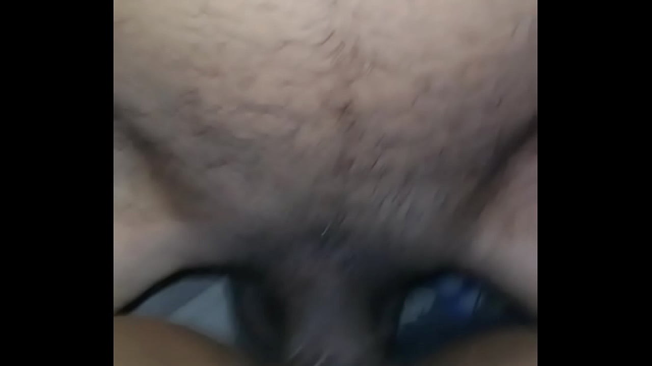 Estaba caliente y la despert&eacute; para cogerla