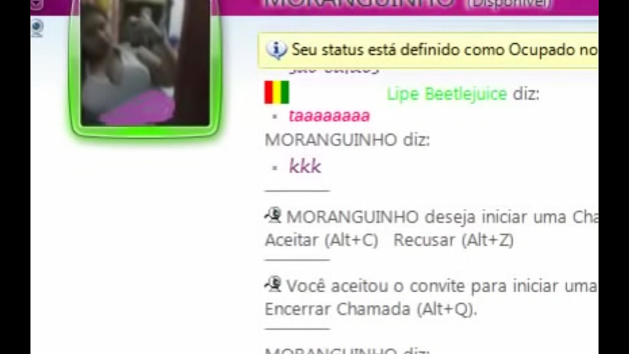 vaquinha mostrando as tetas na cam