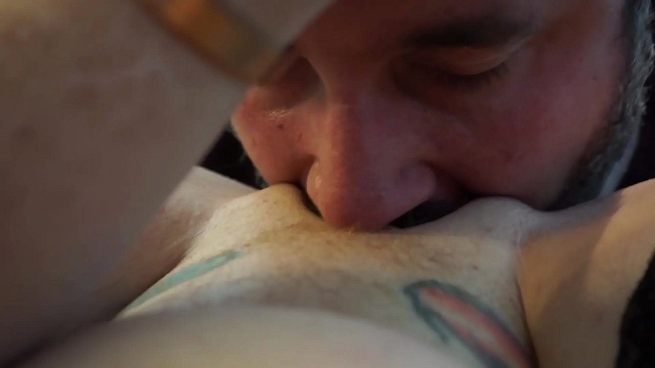 Eating pussy during casting couch!