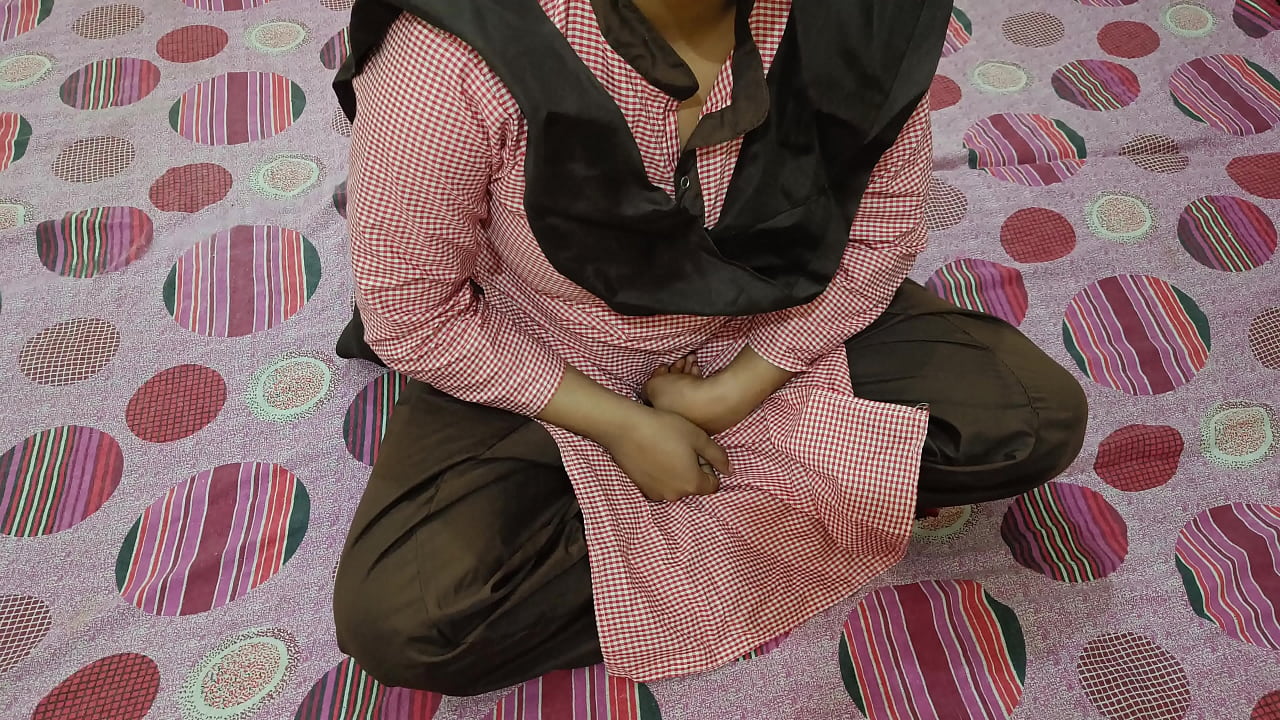 Desi village stepsister was painfull fucking with step-brother in badroom