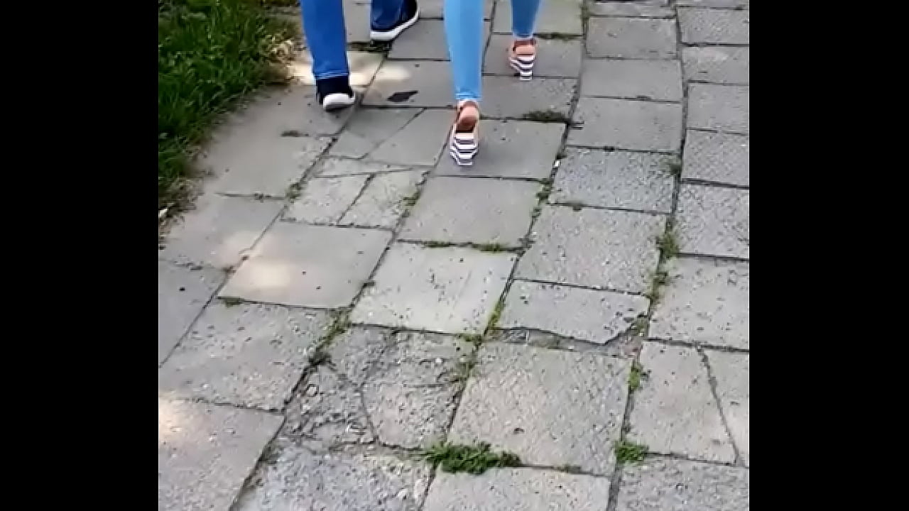 Seksowna Milf nagrywana z ukrycia super laska