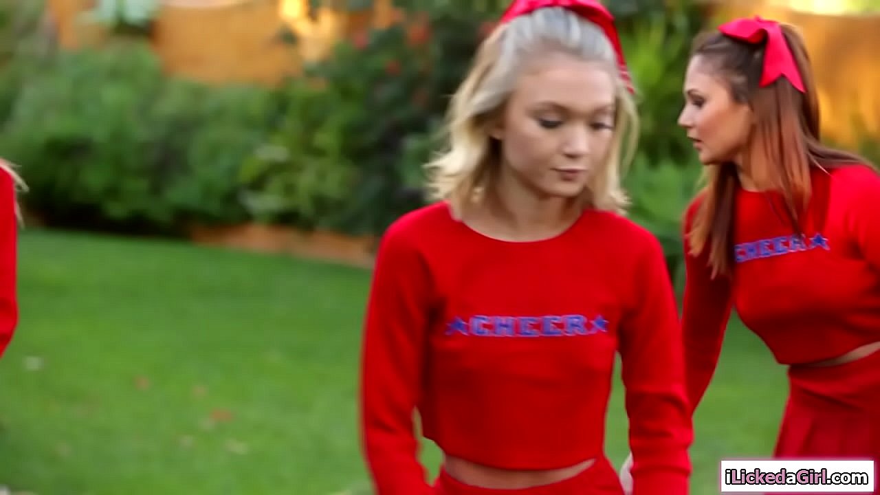 Teen babe licking her stepmoms pussy for motivation