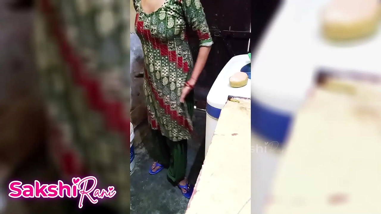Sexy sakshi NAKED BATHING then changed her cloth