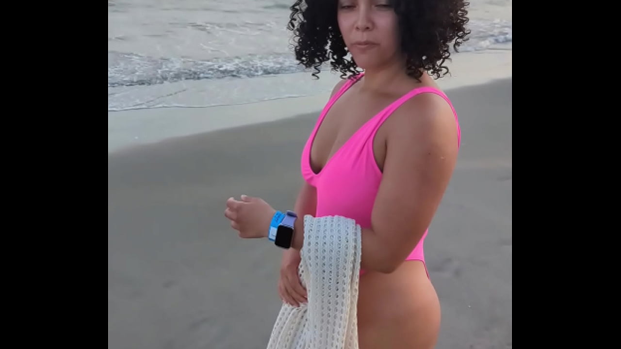 MY CARIBBEAN COUSIN GREW UP AND SO DID HER BIG ASS