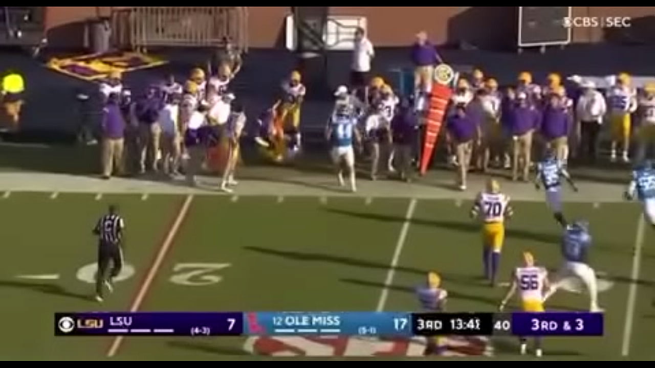 Cajun Man ask for people in sissy blue to bang him