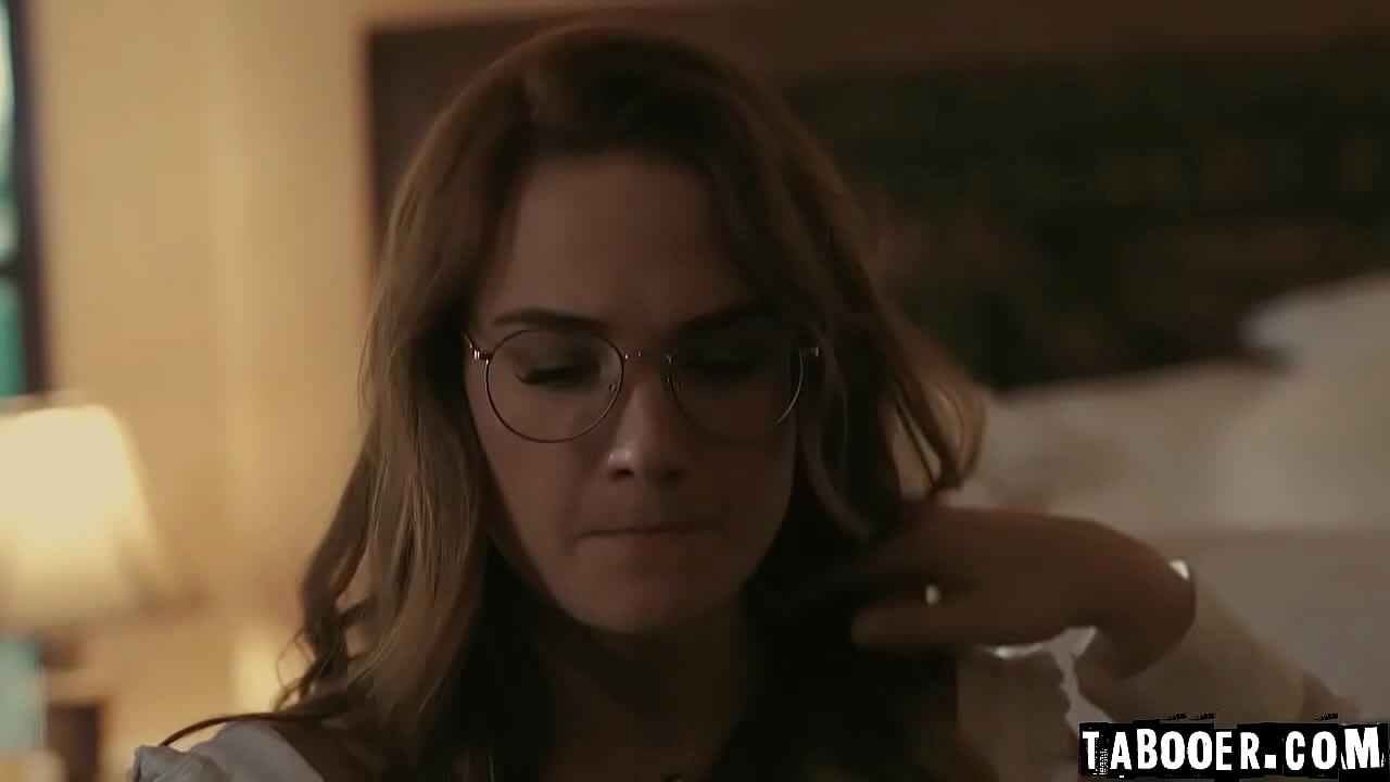 A plan of getting Siri impregnated by her old friend