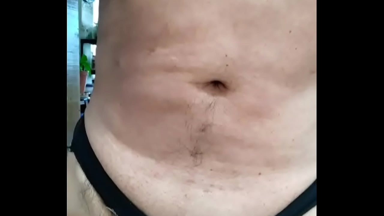 Deliciosa travesti desnuda, en zapatillas y mis pantimedias