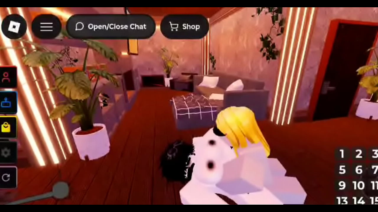 Follando con una chica bot