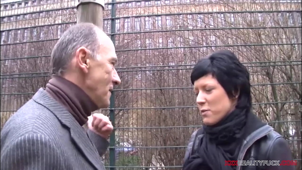 Older guy seduced and fucked a pretty busty mom on the street