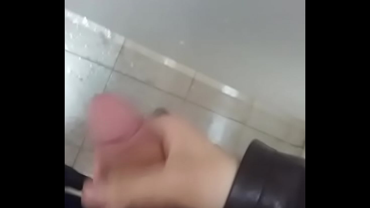 Thủ d&acirc;m nơi c&ocirc;ng sở