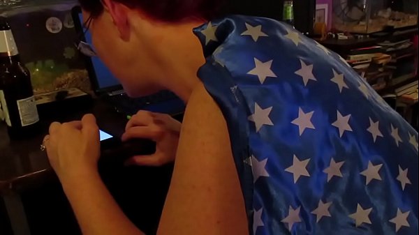 Hot wife sucking cock