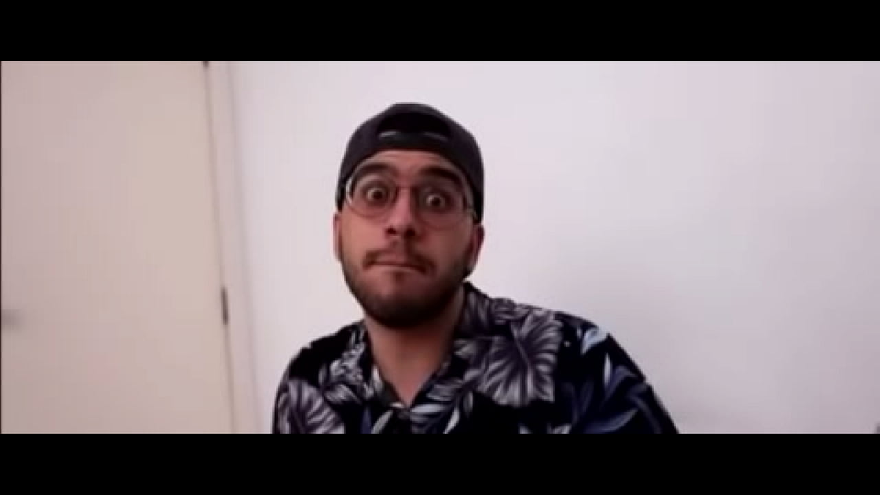 limpei o cu com pau do meu amigo