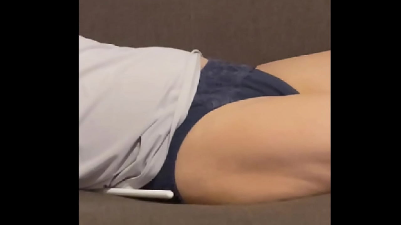 2025/07/09 My wife was sleeping on the sofa so I started filming her. After that, I took off her underwear, licked her boobs and licked her pussy!