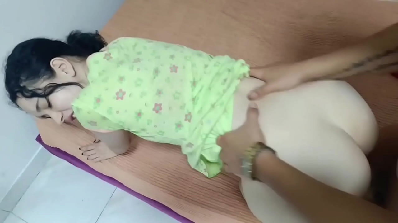 LorensSex- GRABO a mi amiga hablando con su NOVIO de sexo y le pido que me la chupe si no le digo a nuestra COMPA&Ntilde;ERA