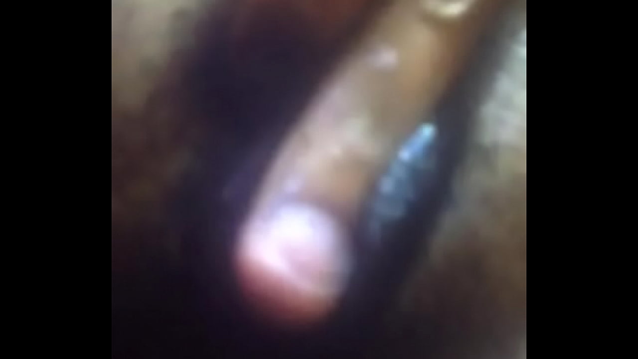 Novinha dan&ccedil;ando funk bem gostoso