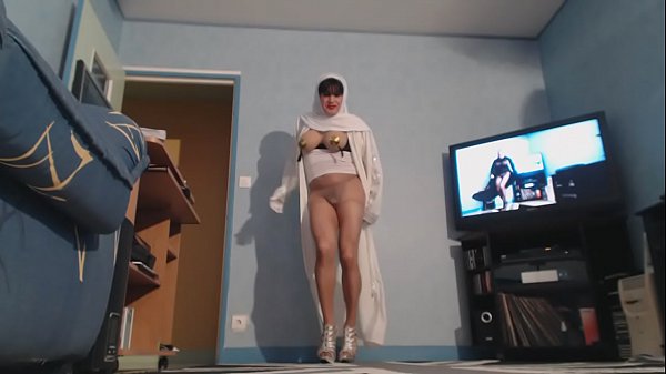 musulmane voil&eacute;e a gros seins