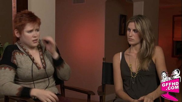 Sensual lesbains 0908