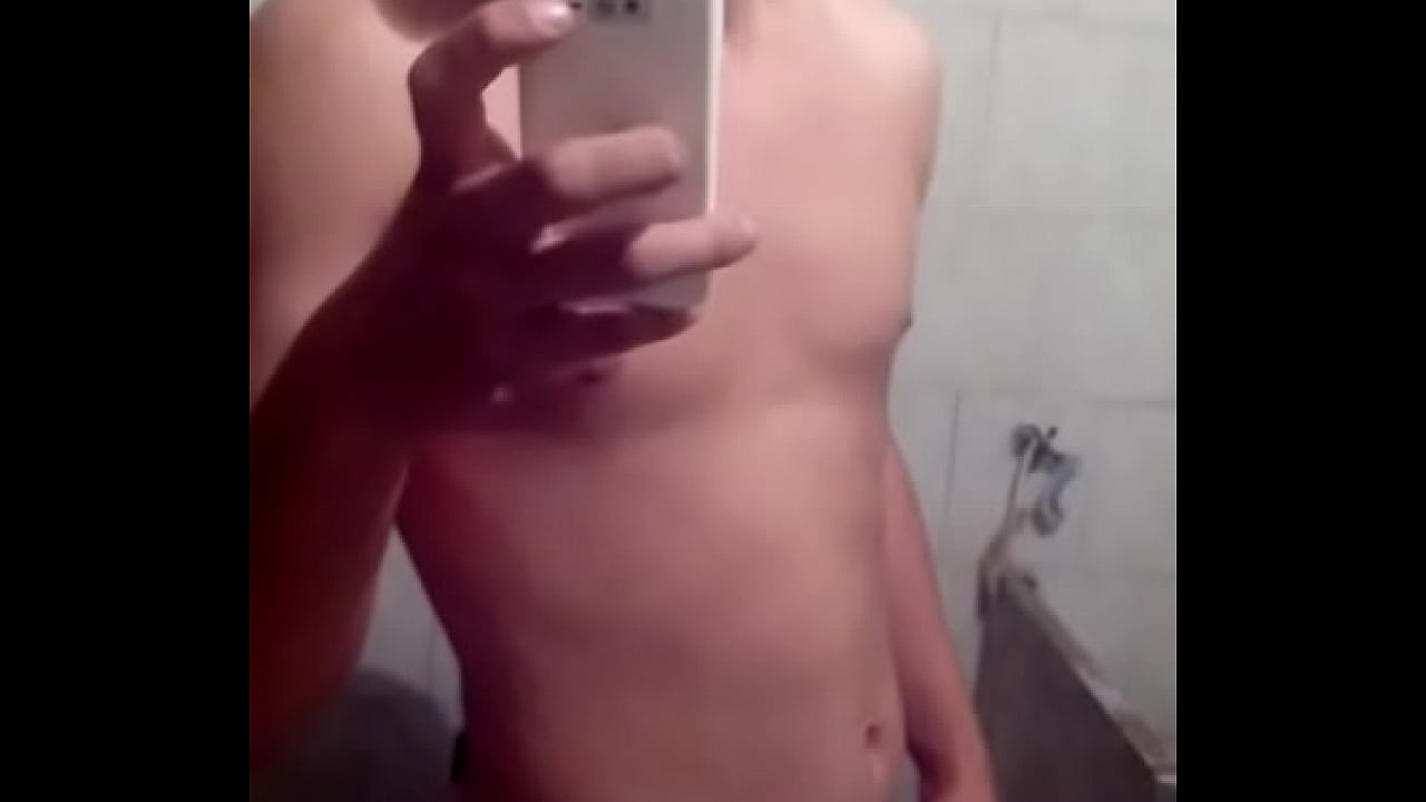 Carpintero Hot Se Casquea.