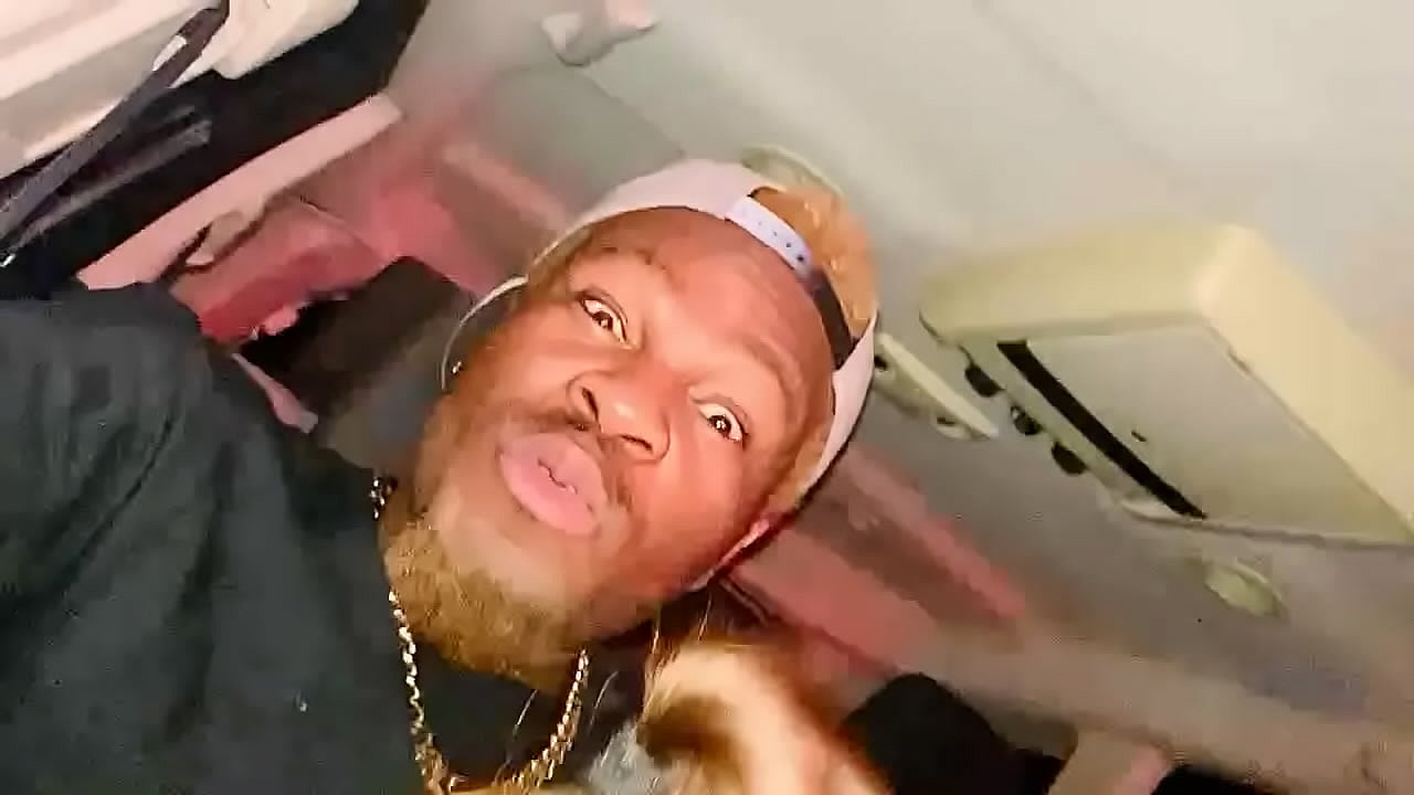 Bigbootilatte gave me head while driving &ldquo;watch out for other cars!&rdquo;