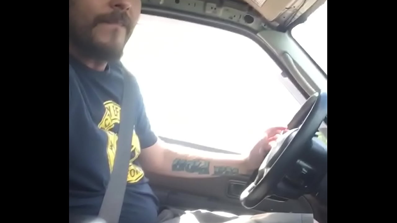 Public masterbateing in car