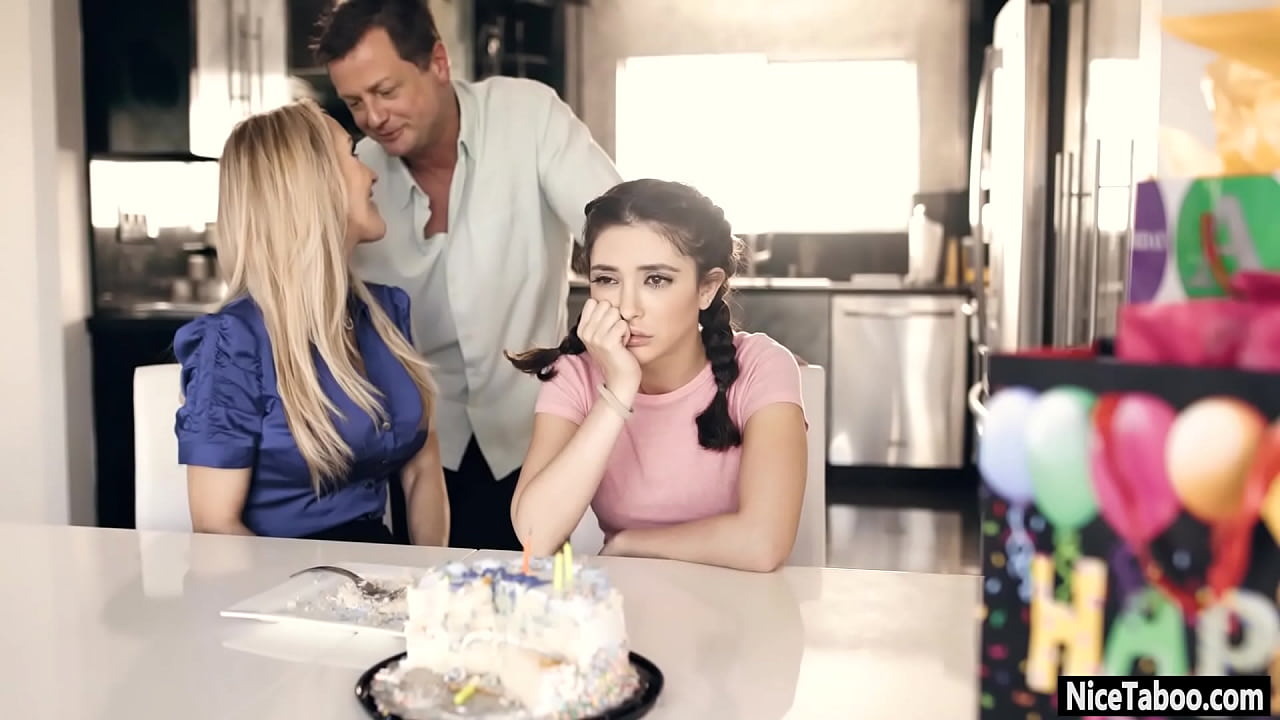 Hot babes Brandi Love and Jane Wilde shared big hard cock