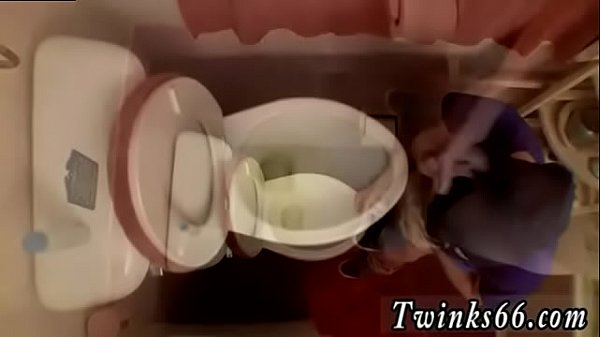 Huge muscle teen male gay porn We're back spying on the men with our