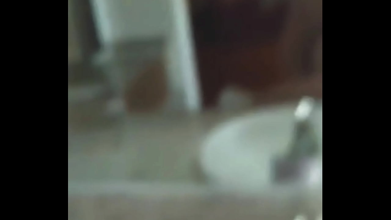 te gusta que me mueva asi?