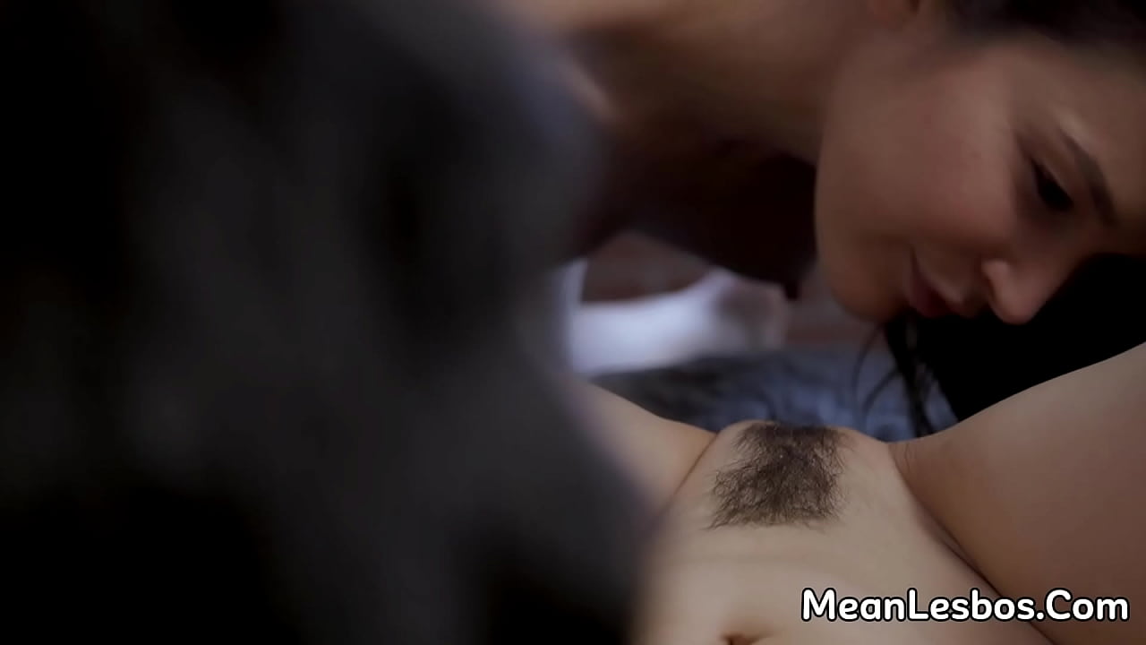 Natural busty brunette lesbo seducing teen friend and enjoy her cunt licked as well