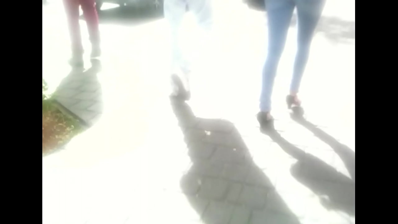 Reconozco que soy medio wey para grabar, pero si se ve su colote de esta mamacita