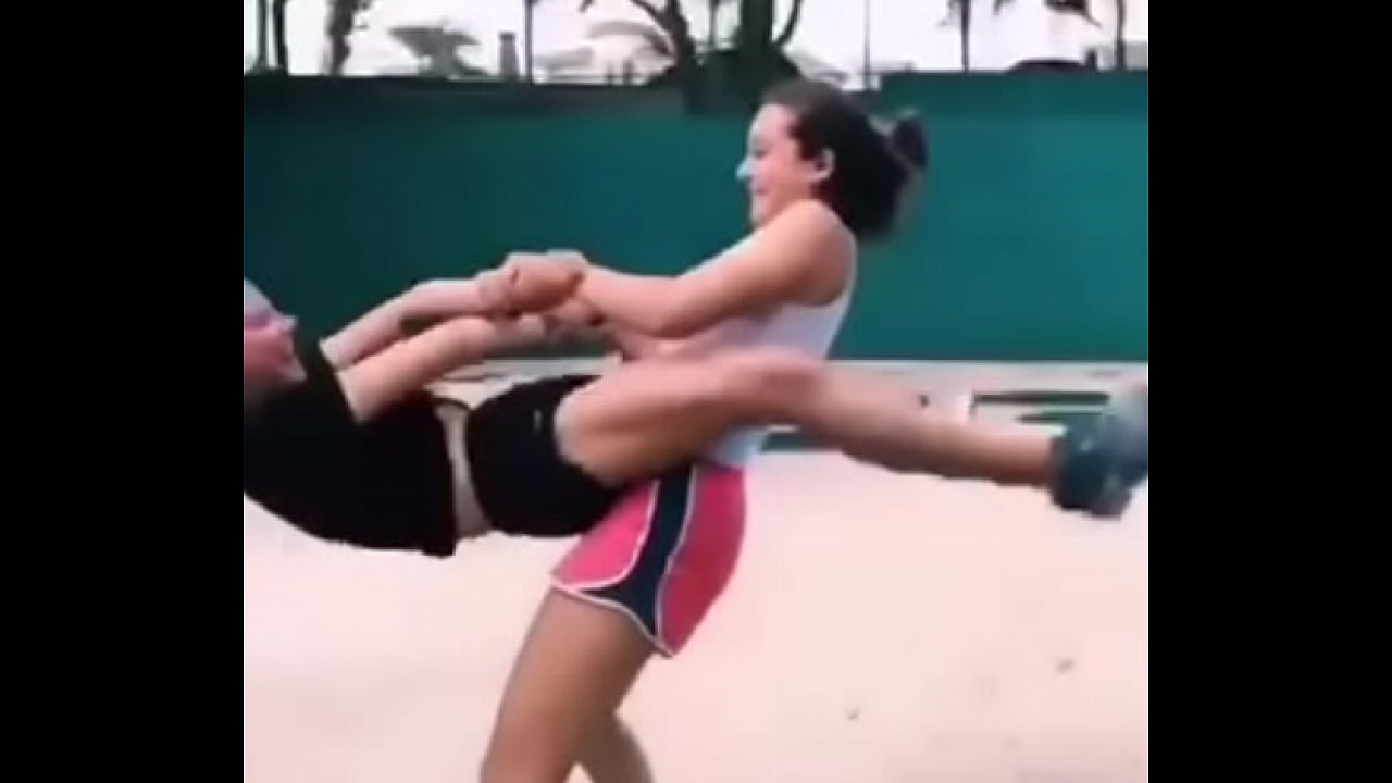 Natalia la puta de todos