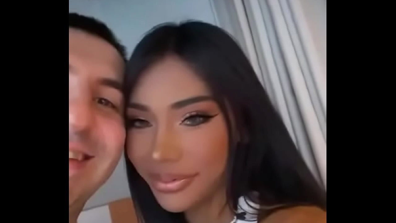 Do u want to fuk hot ladyboys like this? Looking for male talents who are into fukking ladyboys, Dm me!