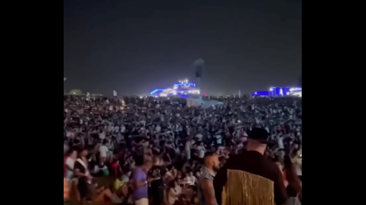 Acabei de chegar ?Tem algu&eacute;m por aqui ?