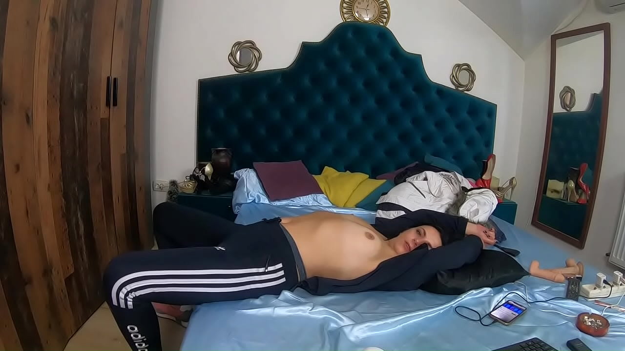 Double Pleasure with MilfyCalla &ndash; Episode 22 of 47 &ndash; Solo Tease, Toys & Intense Orgasm-preview