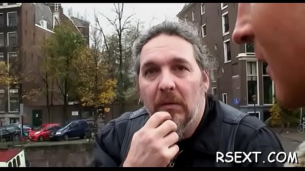 Man gets amsterdam service