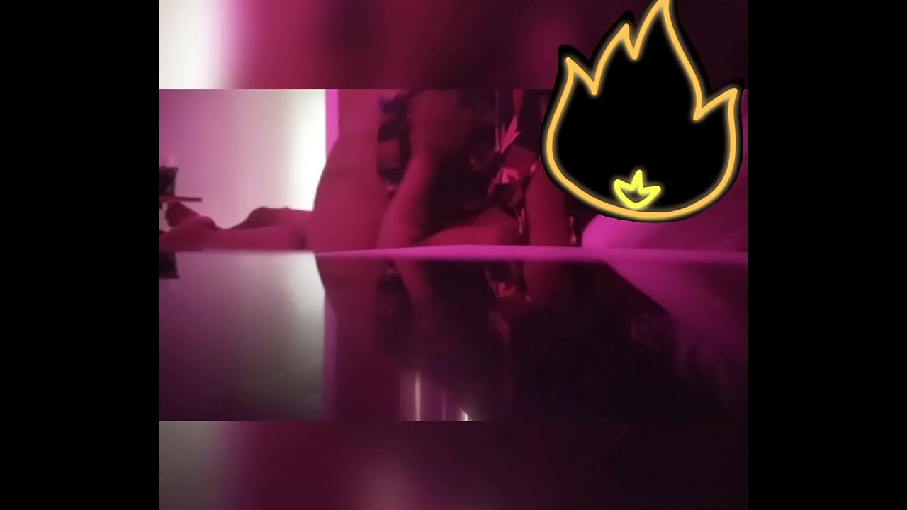 Mantando a saudade do namorado e sentando gostoso